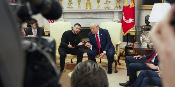 القادة الأوروبيون للانضمام
