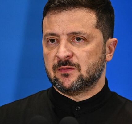 يقول Zelenskyy إن قمة ترامب بوتين لن تحقق شيئًا ، فوعر أوكرانيا لن تتخلى عن الأرض