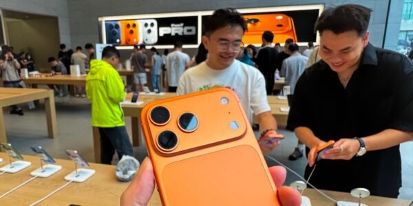 يتم بيع Apple iPhone 17 مع استمرار الأسئلة على سوق الصين ، استراتيجية الذكاء الاصطناعي