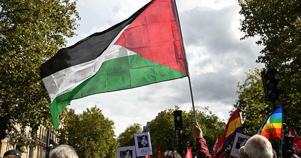 المملكة المتحدة وأستراليا وكندا تعترف رسميا بالدولة الفلسطينية
