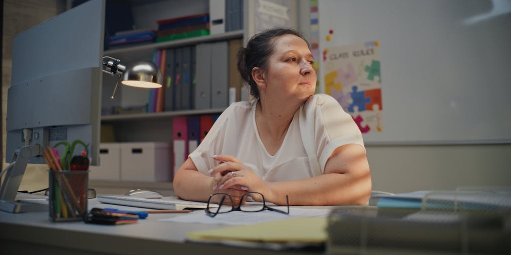 لماذا يحتاج المعلمون إلى التعافي، وليس المزيد من المرونة