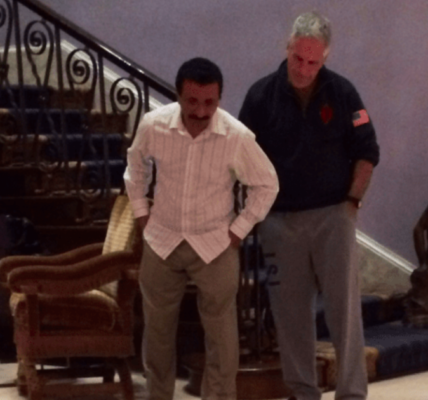 تم استبدال الرئيس التنفيذي لأكبر ميناء في دبي بعد الكشف عن العلاقات مع إبستين تم استبدال الرئيس التنفيذي لأكبر ميناء في دبي بعد الكشف عن العلاقات مع إبستين