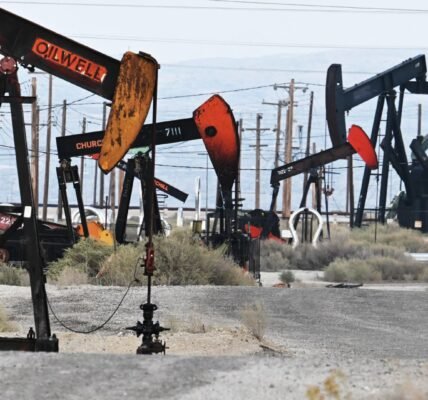 ارتفعت أسعار النفط الأمريكي بنسبة 11٪ حيث أثار خطاب ترامب بشأن حرب إيران مخاوف من التصعيد