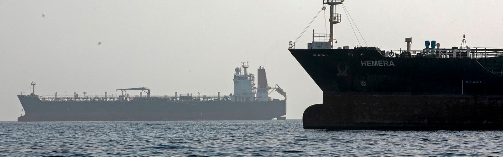 الولايات المتحدة وإيران تكثفان الهجمات مع تدهور وقف إطلاق النار وتوقف محادثات السلام